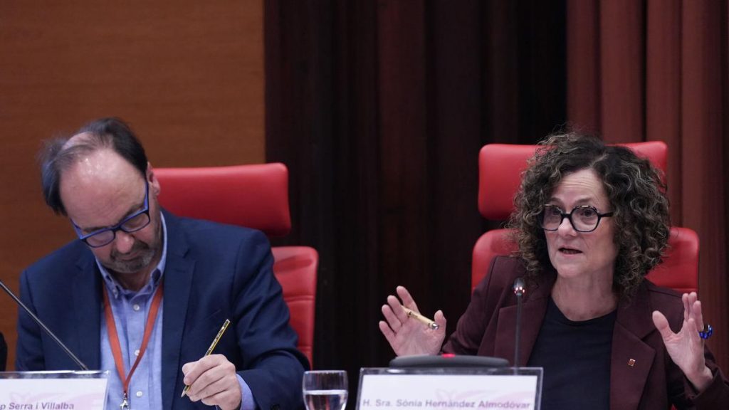 La Generalitat aún confía en que se imponga "la razón científica" para evitar poner en riesgo las pinturas de Sijena