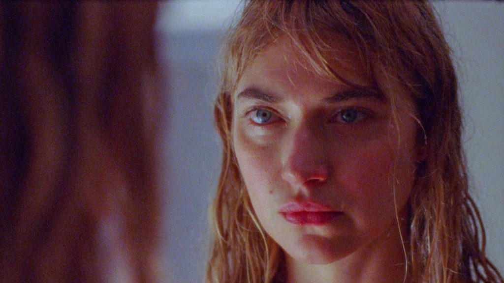 'La cronología del agua': sumergirse en el trauma