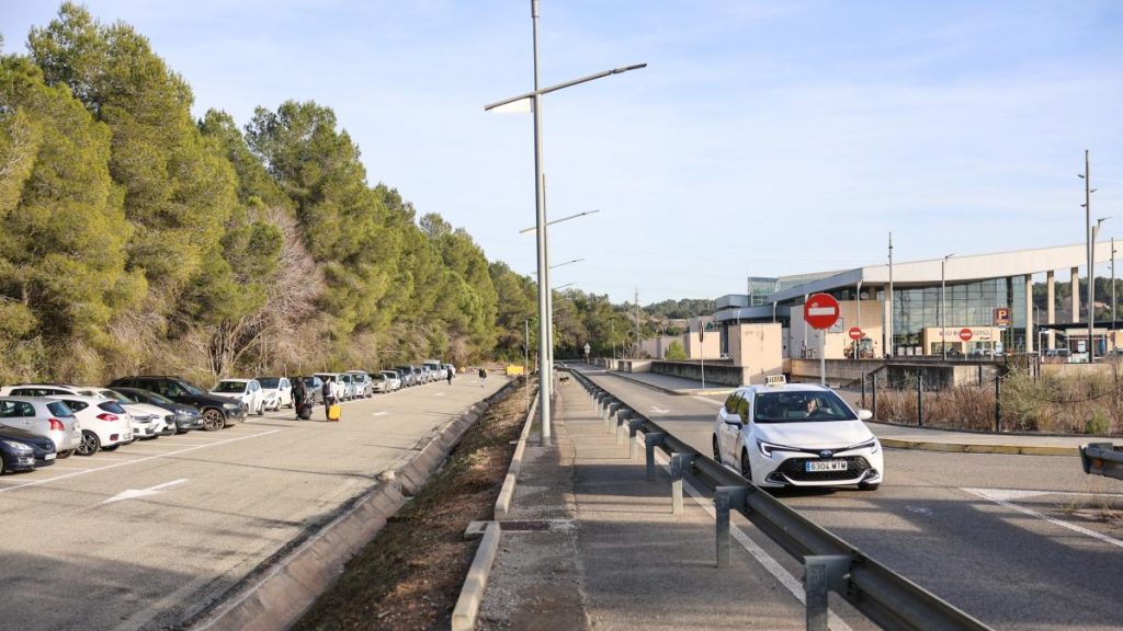 La estación del AVE en Tarragona abre el parking gratuito y vigilado 20 años después