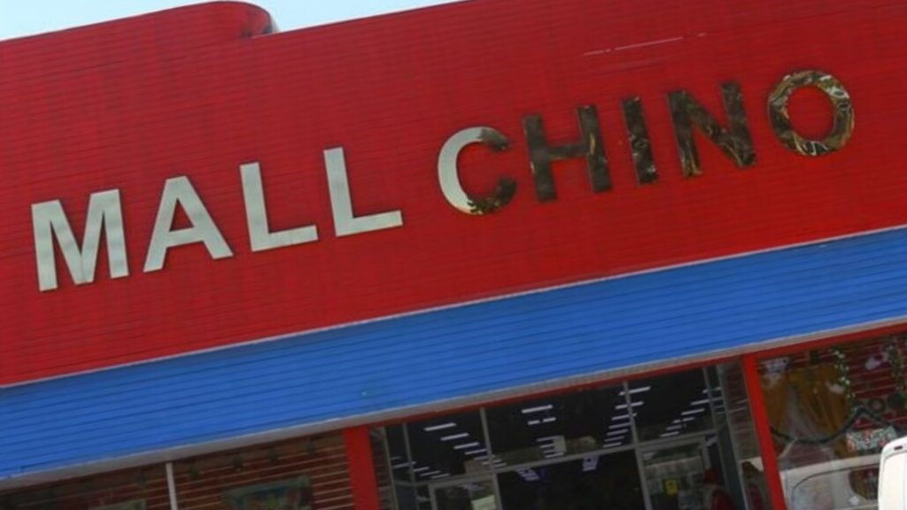 La expansión de los “malls chinos” y su presencia con locales en Los Ángeles que desplazan al comercio local