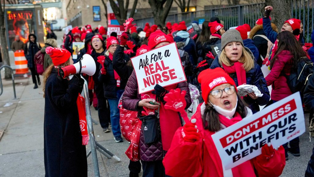 La huelga de enfermeras de Nueva York entra en su segundo día