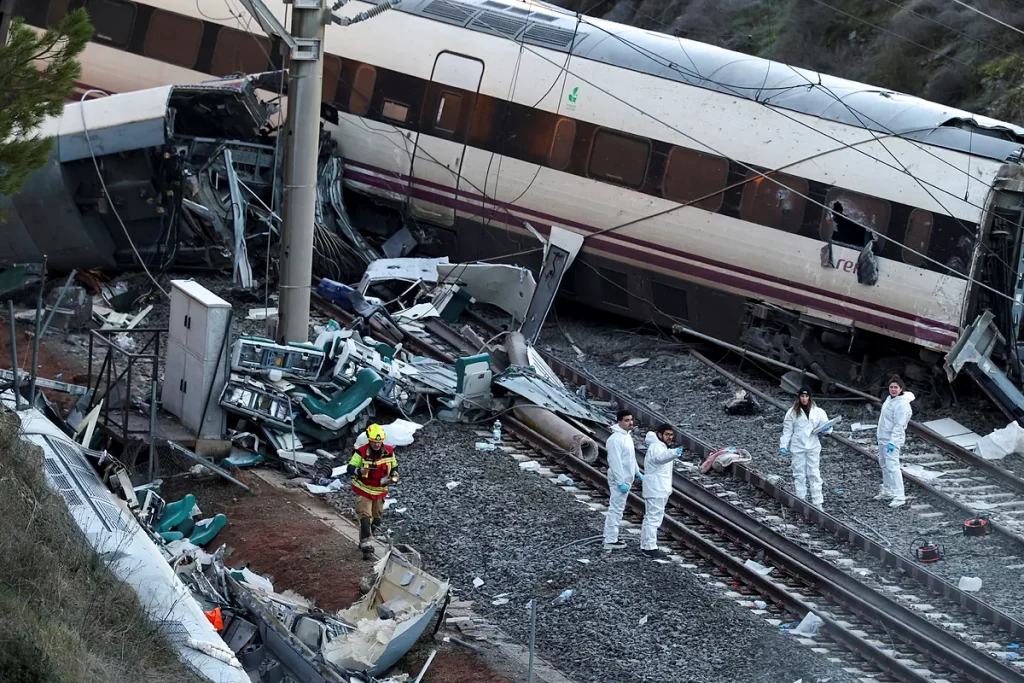 La investigación del accidente de tren de Córdoba apunta a un fallo en la soldadura de la vía como causa muy probable de que descarrilara el Iryo