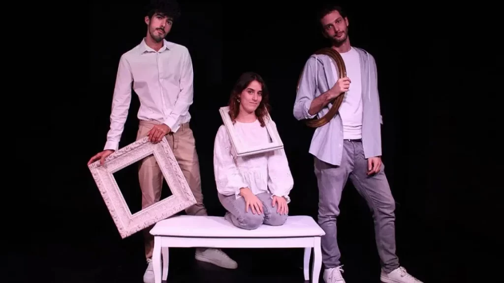 La joven dramaturga Candela Holgado dirige en Madrid 'Desamores y otras pequeñas reflexiones', sobre el miedo al amor