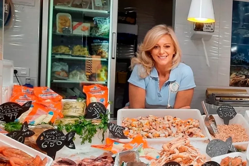 La pescadera Sofía y la otra inflación que lastra al comercio español: "Si el pescado es cada vez más caro es porque la Administración nos asfixia"