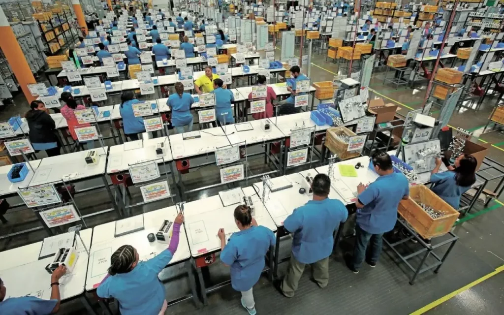 Las falsificaciones y la explotación laboral 'se refuerzan mutuamente', indica informe de la OCDE