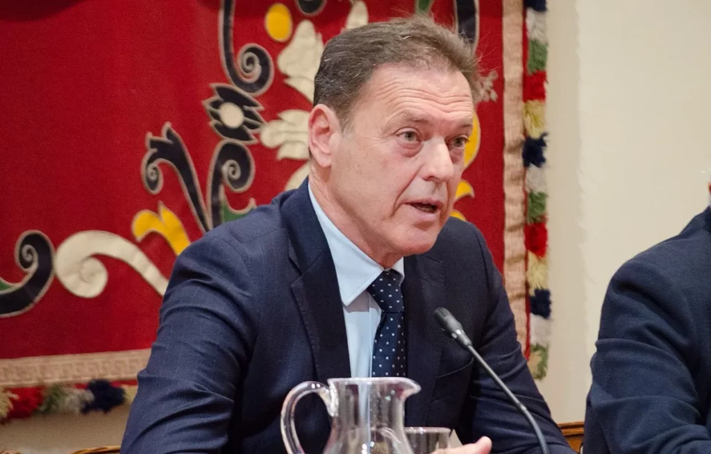 Lección magistral de Fernando Cepeda en la Maestranza: "Para mi alternativa me decanté por Paula y Manzanares; hoy lo haría por Morante y Perera"