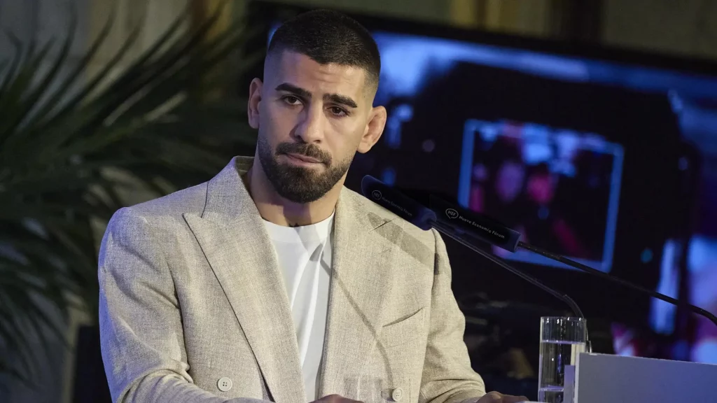 Ilia Topuria, citada este miércoles en un Juzgado de Violencia Sobre la Mujer de Móstoles "Llevo cuatro meses sin poder ver a mi hija"