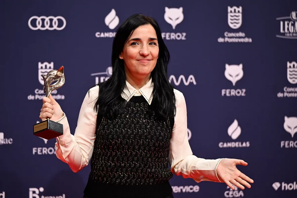 Los domingos asciende a los cielos, camino de la gloria de los Goya, en la liturgia de los Feroz con cinco estatuillas. Los domingos asciende a los cielos, camino de la gloria de los Goya, en la liturgia de los Feroz con cinco estatuillas.