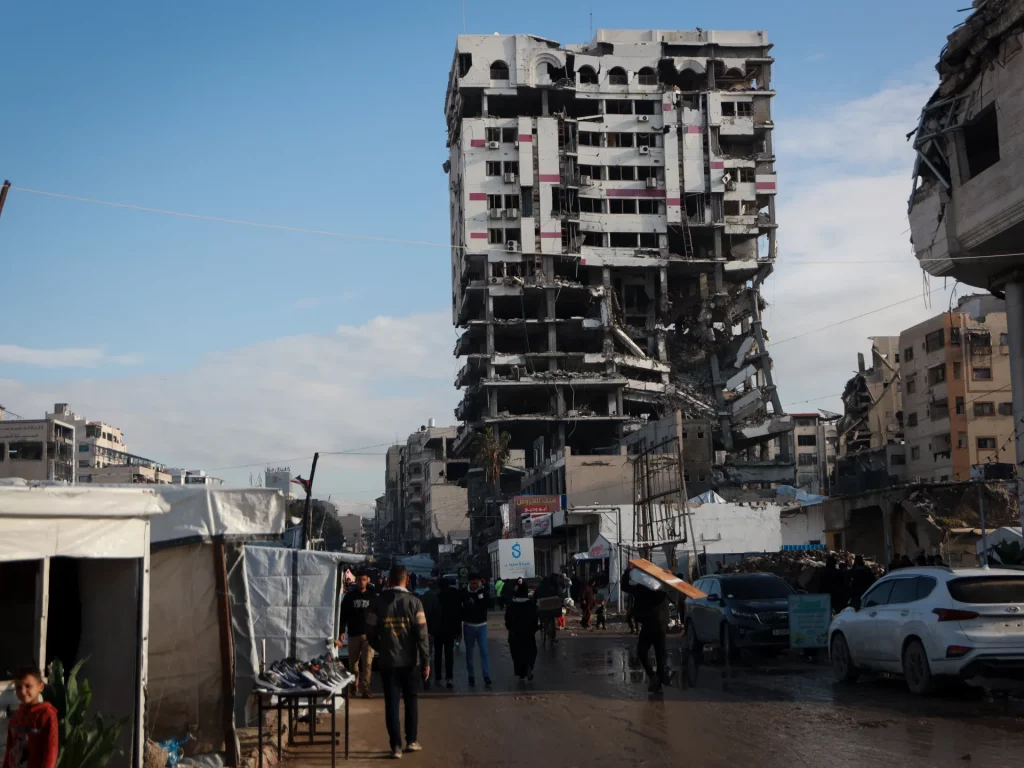 Los palestinos en Gaza enfrentan la realidad detrás de la segunda fase del alto el fuego | Conflicto Israel-Palestina Noticias