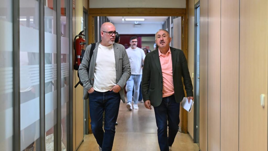 Los sindicatos piden un aumento anual del 4% para los próximos tres años Los sindicatos piden un aumento anual del 4% para los próximos tres años