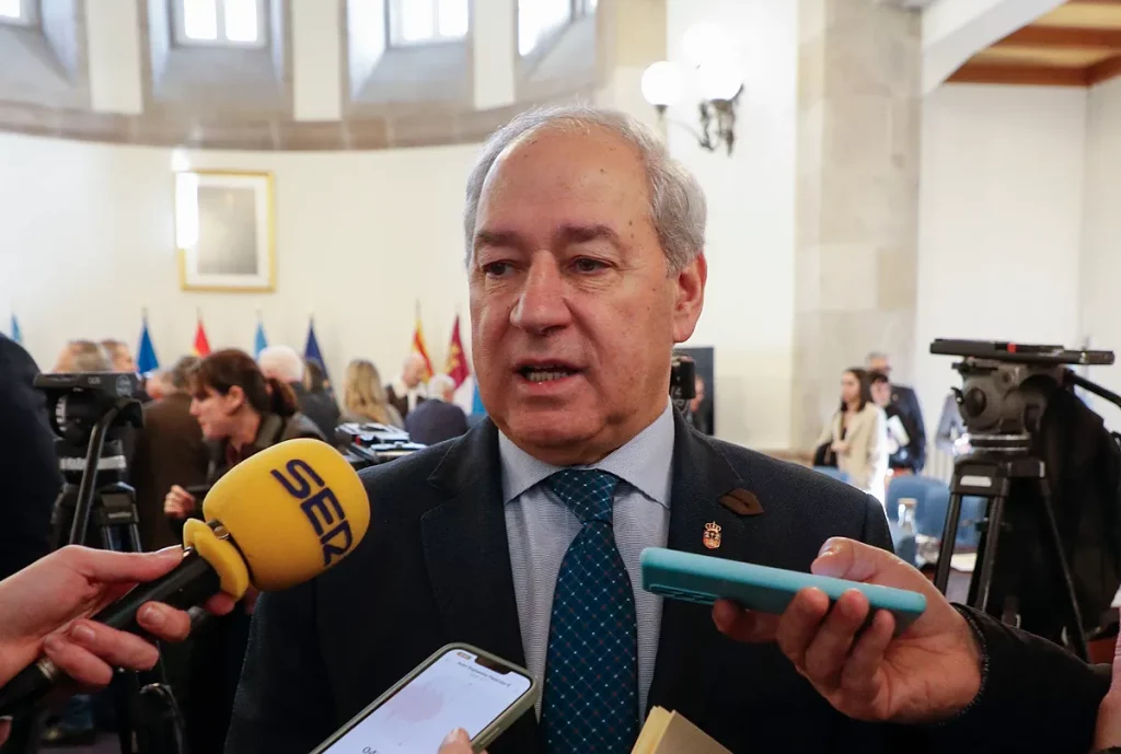 Lugo, una Diputación que depende del humor político de un presunto acosador sexual