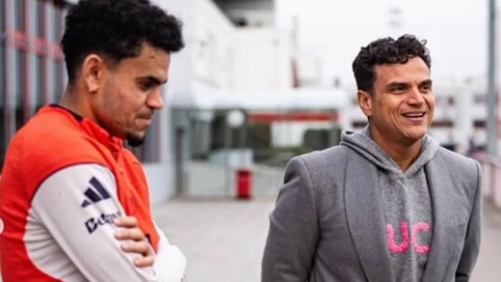 Luis Díaz y Silvestre Dangond aprendieron la fiesta: este es el tema pegajoso que une al fútbol y al vallenato Luis Díaz y Silvestre Dangond aprendieron la fiesta: este es el tema pegajoso que une al fútbol y al vallenato