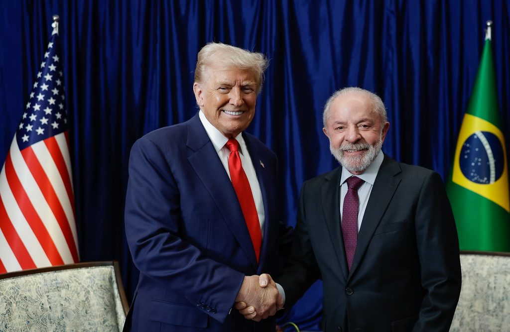 Lula es convidado por Trump para integrar el 'conselho de paz' ​​en Gaza; presidente ainda não aceitou