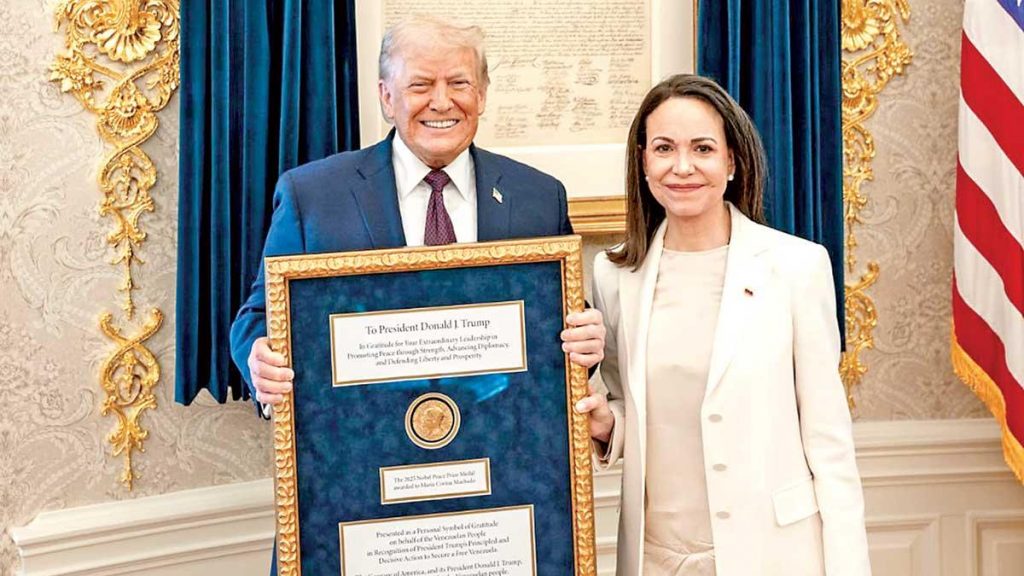 Machado regala a Trump su medalla del Nobel de la Paz