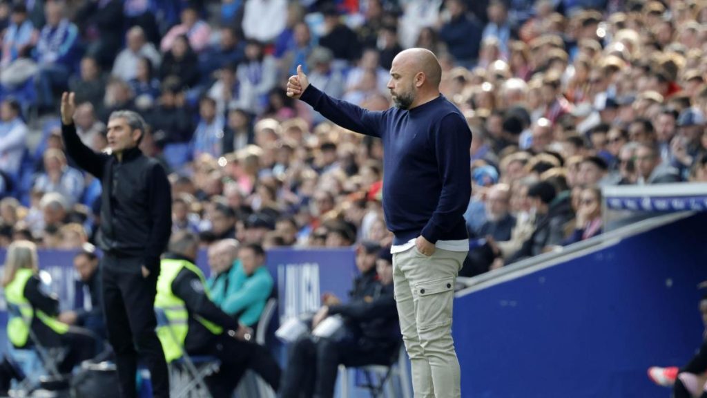 Manolo González, de nuevo entre los más grandes