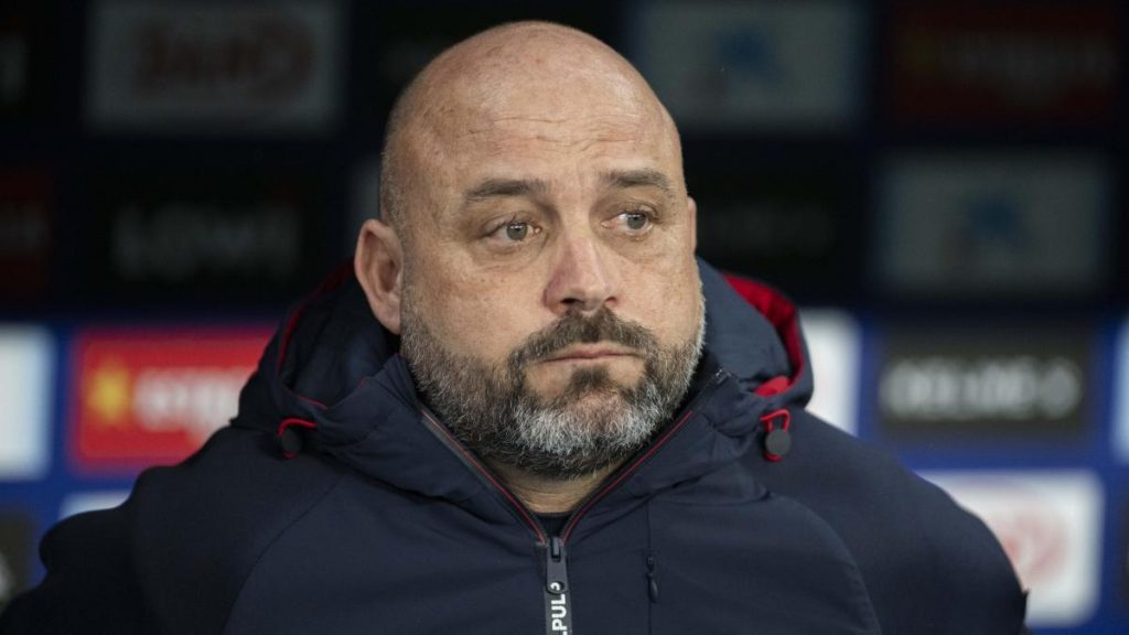 Manolo González, mejor entrenador de la Liga en diciembre