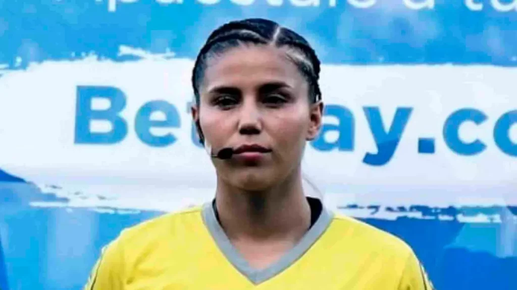 Mariana Quintero, la árbitra antioqueña que ha pitado tres finales de la Liga Femenina y sueña con su escarapela Fifa Mariana Quintero, la árbitra antioqueña que ha pitado tres finales de la Liga Femenina y sueña con su escarapela Fifa