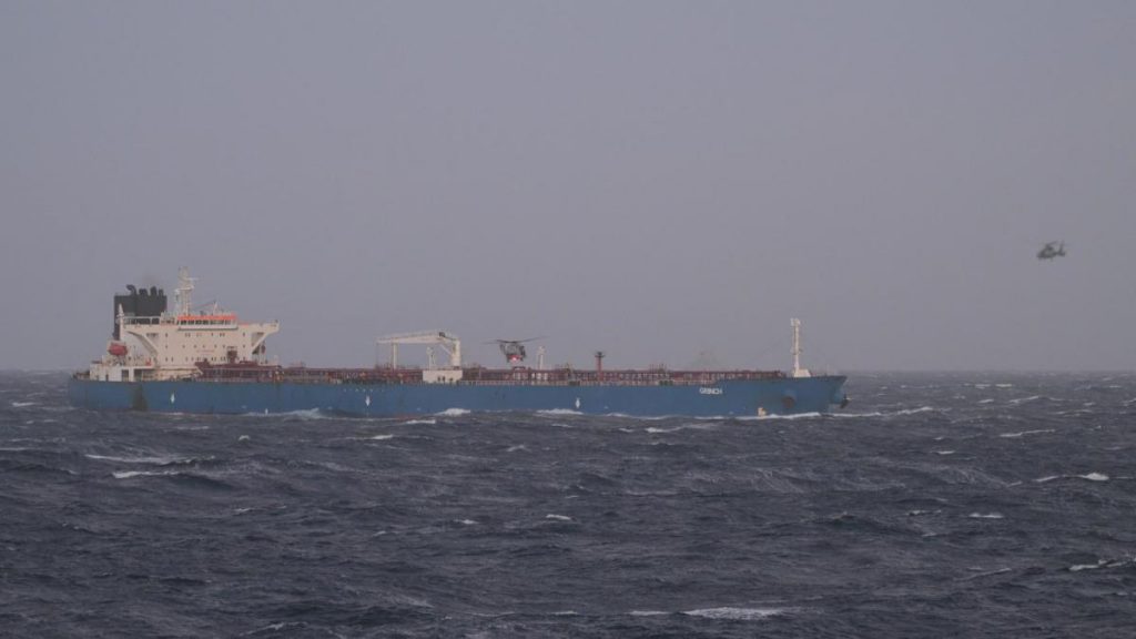 Marina francesa interceptó a un petrolero “procedente de Rusia” en el Mediterráneo Marina francesa interceptó a un petrolero "procedente de Rusia" en el Mediterráneo