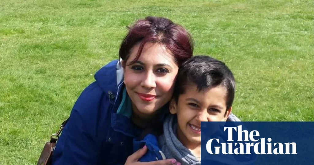 "Más grande que yo": activista de seguridad vial cuyo hijo murió en una colisión acoge con satisfacción las nuevas normas del Reino Unido | Política de transporte