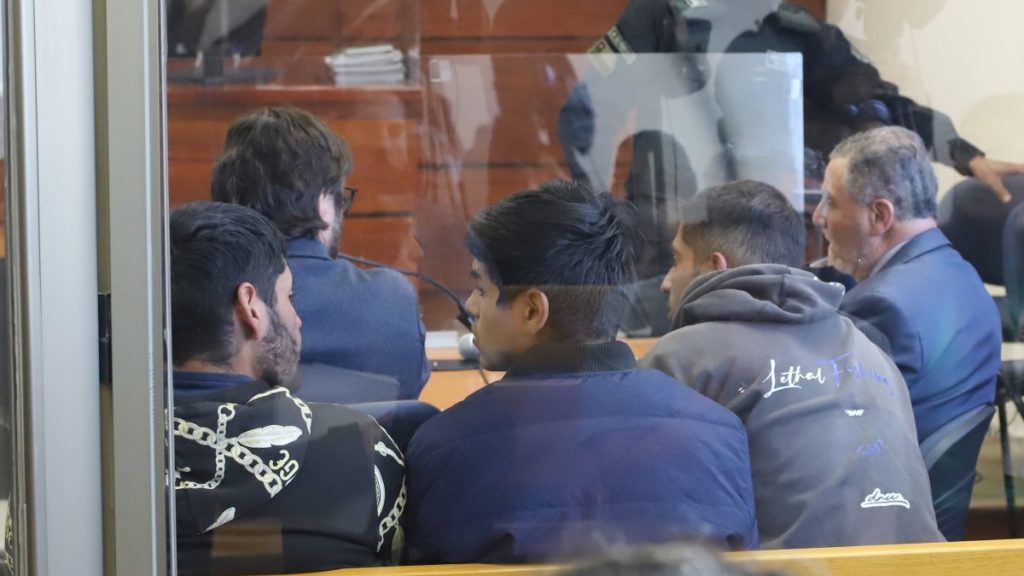 Megatoma: Prisión preventiva para imputados por disparos contra carabineros