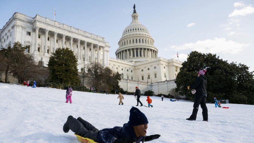 Megatormenta provoca ola de frío en UE: