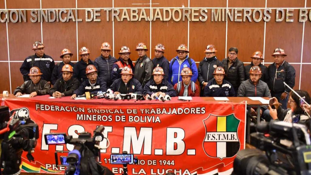 Mineros, en emergencia, rechazan ley antibloqueo y medidas 'neoliberales': 'No provoquen al pueblo'
