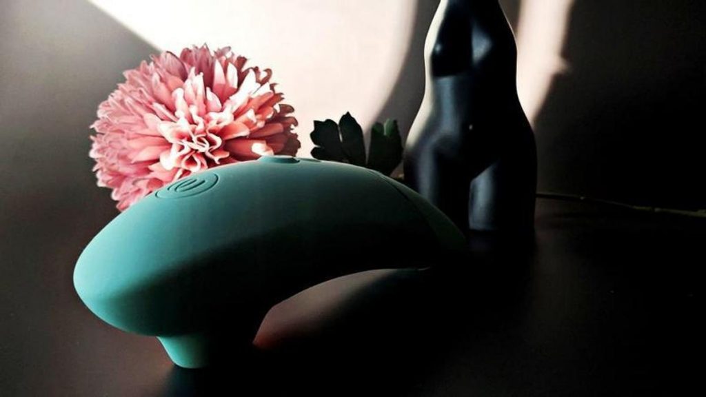 Mujeriego viste de burdeos San Valentín