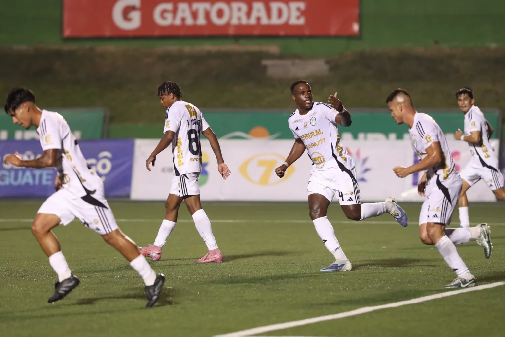 Municipal–Xelajú y Antigua–Comunicaciones acaparan los reflectores en la fecha tres del Clausura