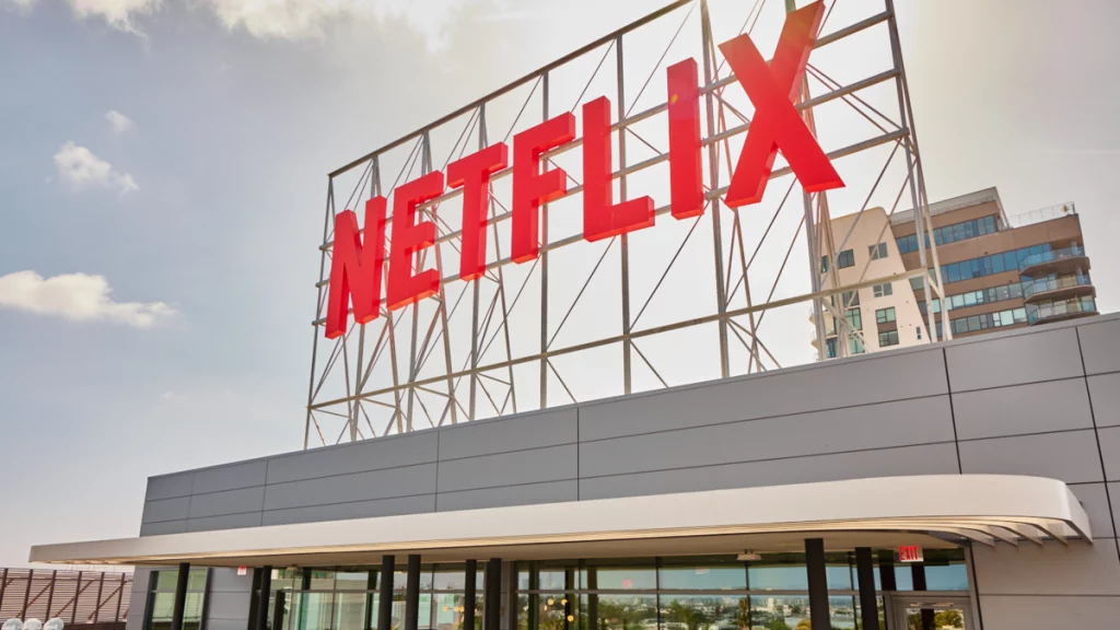 Netflix cierra 2025 con ganancias que suben 26 por ciento, llega a 325 millones de suscriptores y prevé ingresos de hasta US$51.700 millones en 2026