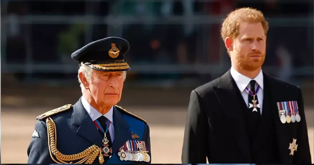 “No soy un banco”: Nuevo libro detallada la tensión entre el rey Carlos III y el príncipe Harry por dinero "No soy un banco": Nuevo libro detallada la tensión entre el rey Carlos III y el príncipe Harry por dinero