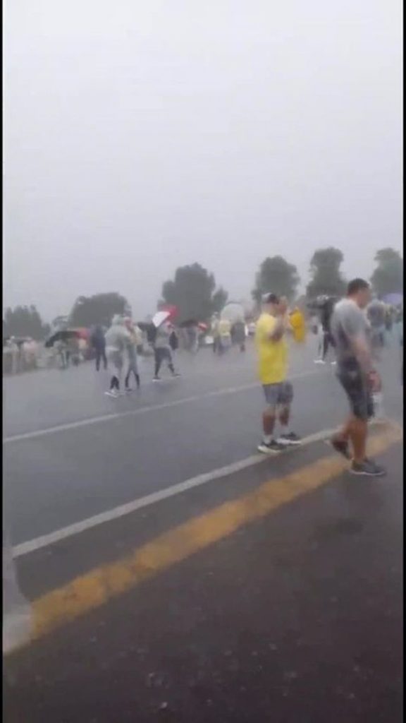 Nuevo VÍDEO muestra el momento en que raio atinge concentração de ato pro-Bolsonaro em Brasília