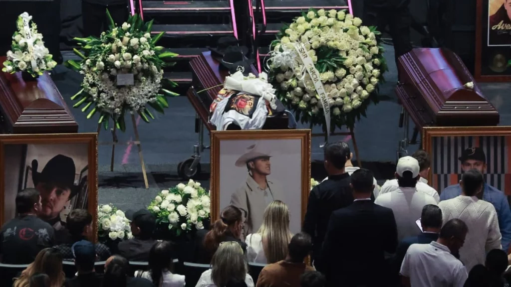 Pipe Bueno, Paola Jara, Luis Alfonso y más participación