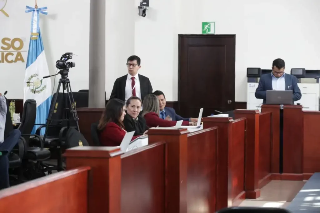 Primer día de postulaciones a magistraturas del TSE cierra con un solo expediente recibido