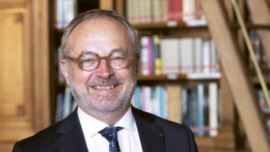 Prisión para el exsenador francés Joël Guerriau por drogar a la diputada Sandrine Josso con fines sexuales