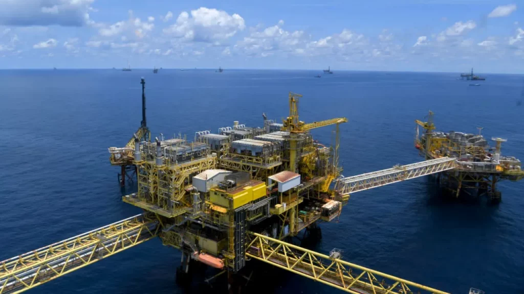 Producción petrolera en México tiene nivel más bajo en 35 años • Economía y finanzas • Forbes México