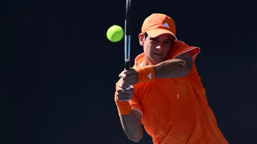 Rafa Jódar debuta con épica en el Open de Australia con su primer triunfo en un Grand Slam