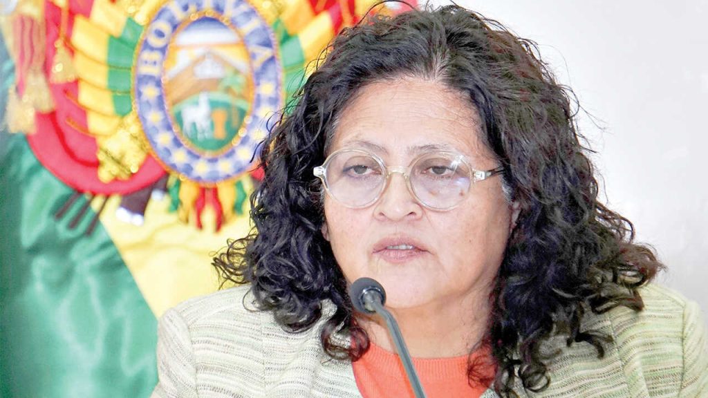 Recibimos un sistema de Salud colapsado, en crisis y burocracia excesiva.