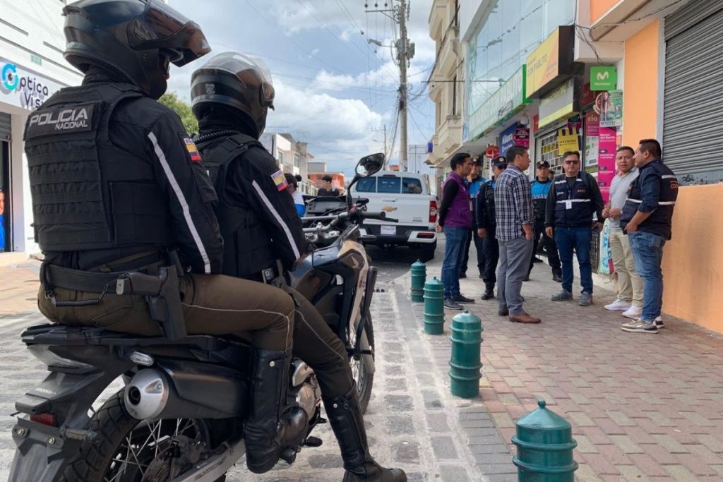 Registro Civil ejecuta operativo contra tramitadores y cobros indebidos en siete ciudades