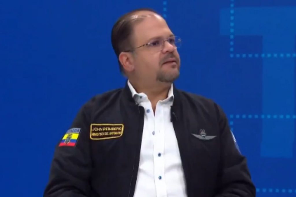 Reimberg dice que se analiza una declaratoria de emergencia parcial para compras de insumos