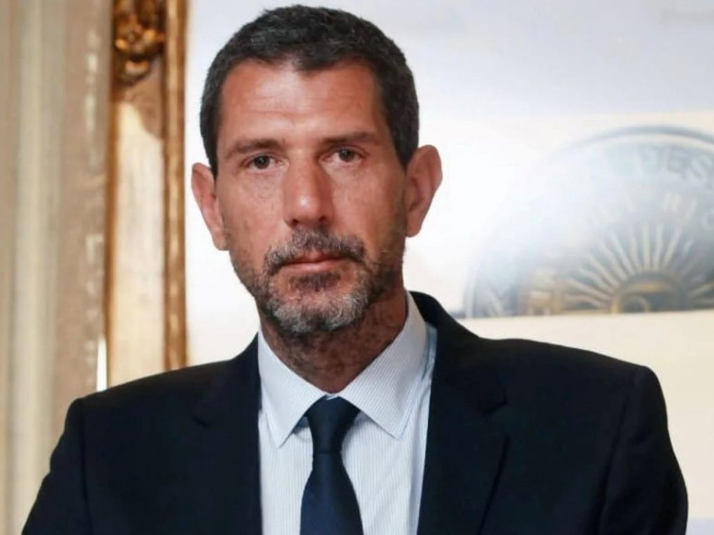 Renuncia al secretario de Transporte, Luis Pierrini, y lo reemplaza Fernando Herrmann Renuncia al secretario de Transporte, Luis Pierrini, y lo reemplaza Fernando Herrmann