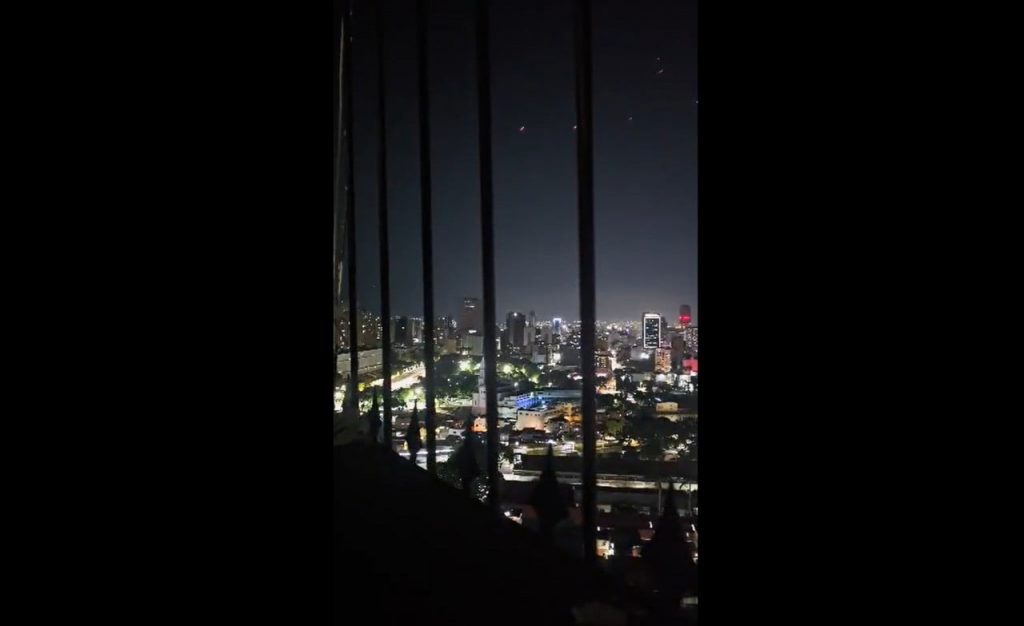 Reportan presunto tiroteo en los alrededores del palacio presidencial de Venezuela • Internacional • Forbes México