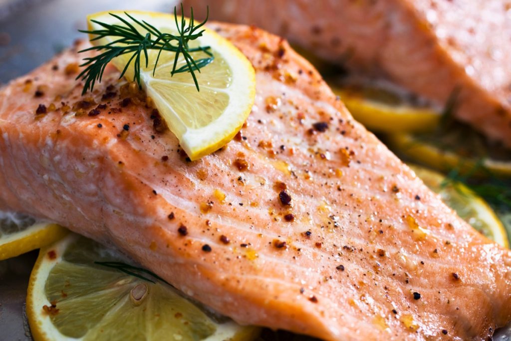 Salmón al horno con sabor gourmet en casa Salmón al horno con sabor gourmet en casa