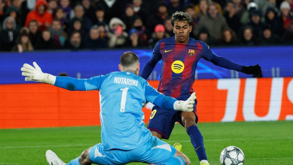 Saltar al portero y el contragolpe al segundo palo, claves del Elche-Barça Saltar al portero y el contragolpe al segundo palo, claves del Elche-Barça