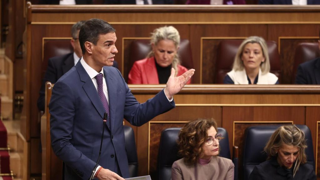 Sánchez solicita comparar en el Congreso para dar explicaciones sobre la crisis ferroviaria Sánchez solicita comparar en el Congreso para dar explicaciones sobre la crisis ferroviaria