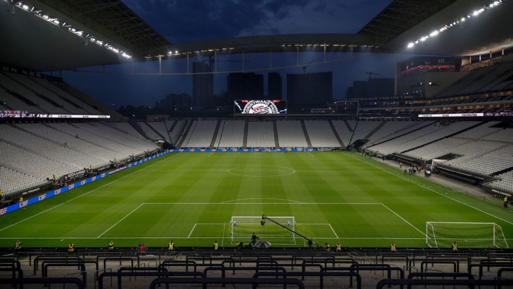 Santos fecha acuerdo e leva jogo contra el Bragantino para a Neo Química; Corinthians debe estrear no Brasileirão na Vila