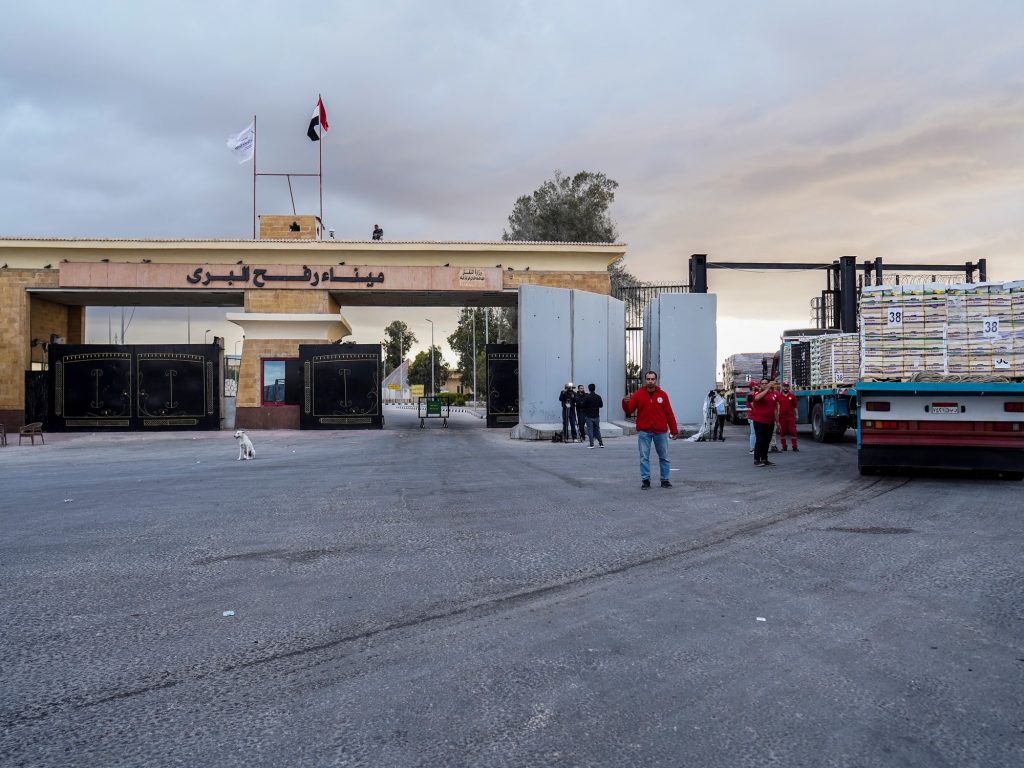 Sin fecha, Israel anuncia la reapertura del paso de Rafah y lanza un megaoperativo para encontrar al último rehén en Gaza