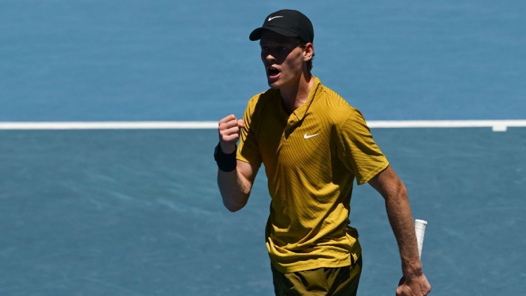 Sinner supera calor intenso, elimina algo de João Fonseca y avanza en el Abierto de Australia