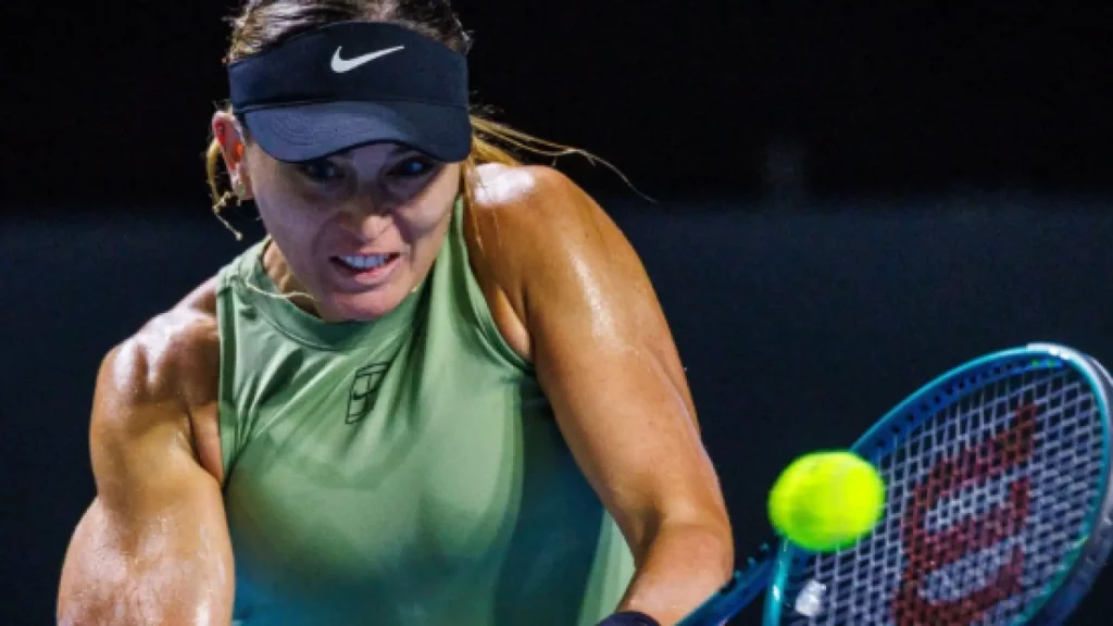 "Te da la mano y te carga el móvil"