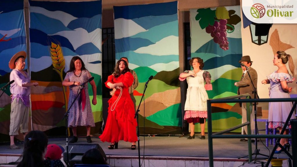 Teatro familiar celebró los 180 años de Olivar con gran asistencia de público