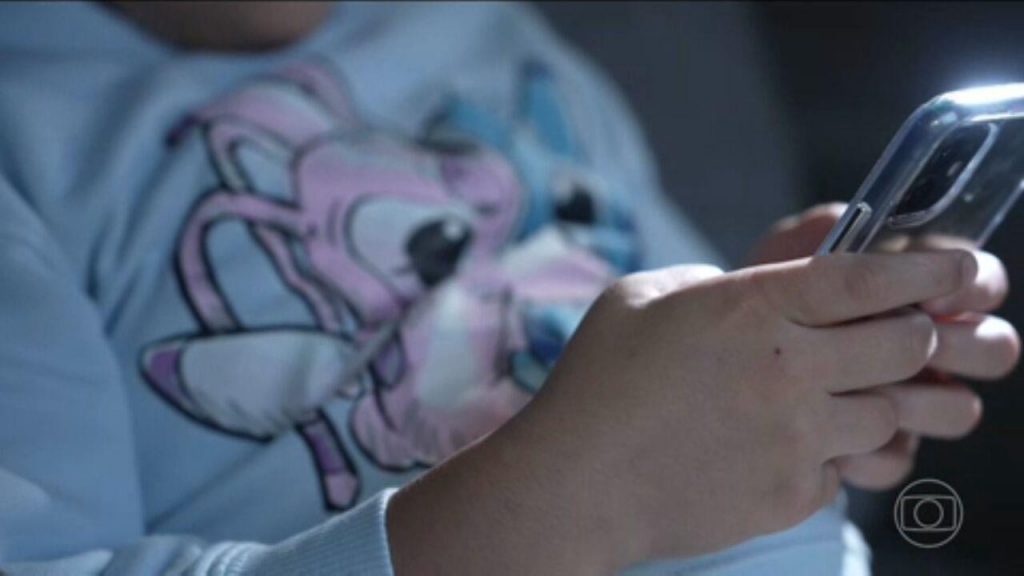 TikTok vai reforzar las verificações de idade na Europa a medida que los reguladores intensifican la presión